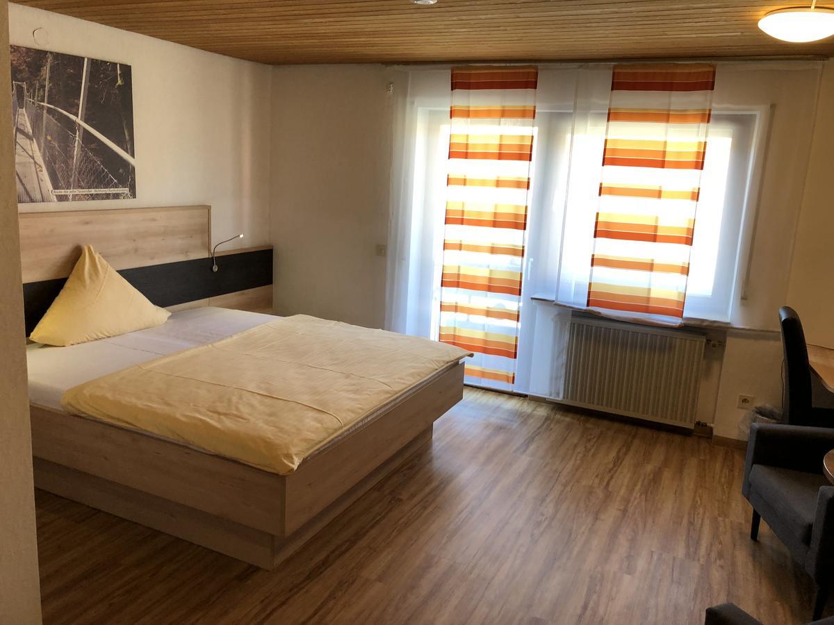 Hotel Heuberger Hof, Wehingen Екстер'єр фото